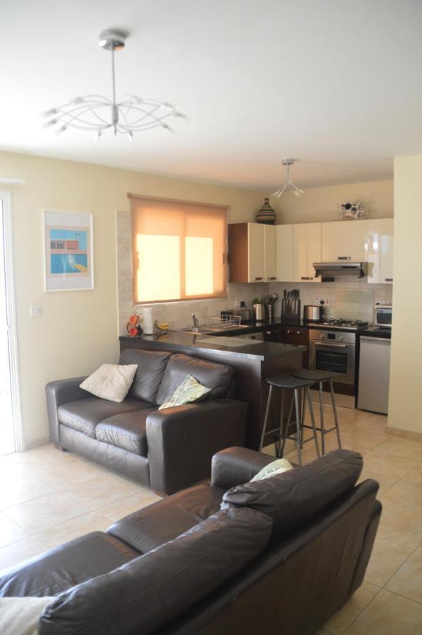 Kapparis Penthouse Apartment Паралимни Екстериор снимка
