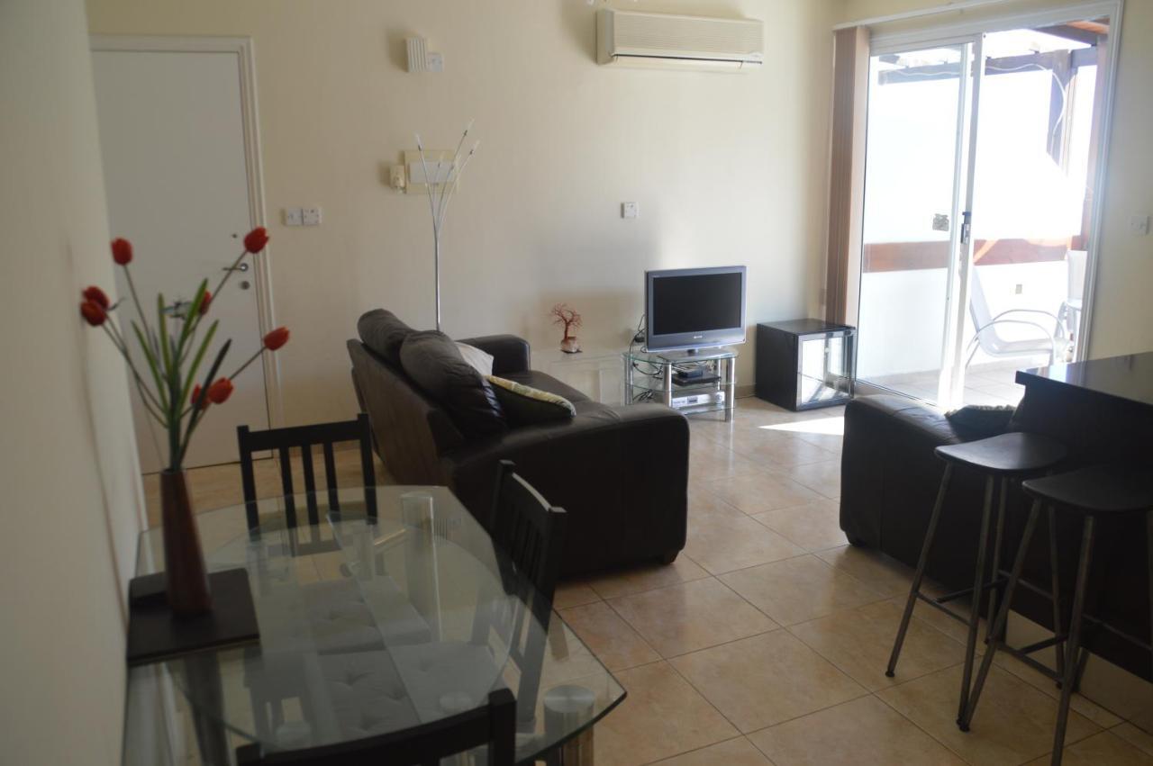 Kapparis Penthouse Apartment Паралимни Екстериор снимка