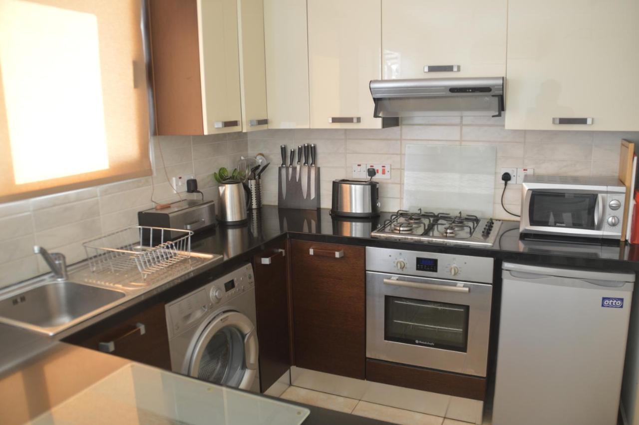 Kapparis Penthouse Apartment Паралимни Екстериор снимка