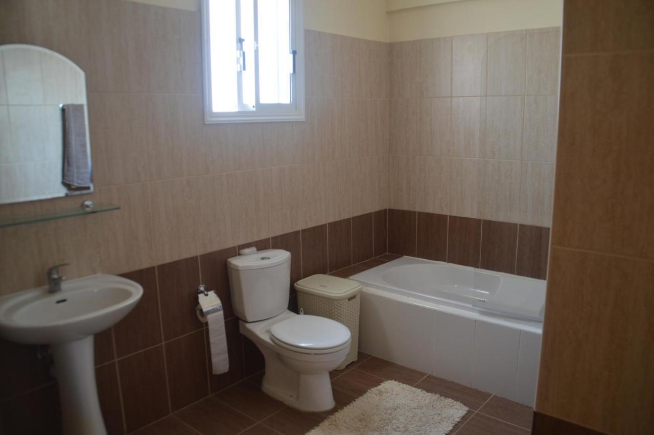 Kapparis Penthouse Apartment Паралимни Екстериор снимка